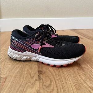 Brooks Adrenaline GTS 19 Women's Running Sneakers Black, Purple, Coral Size 9